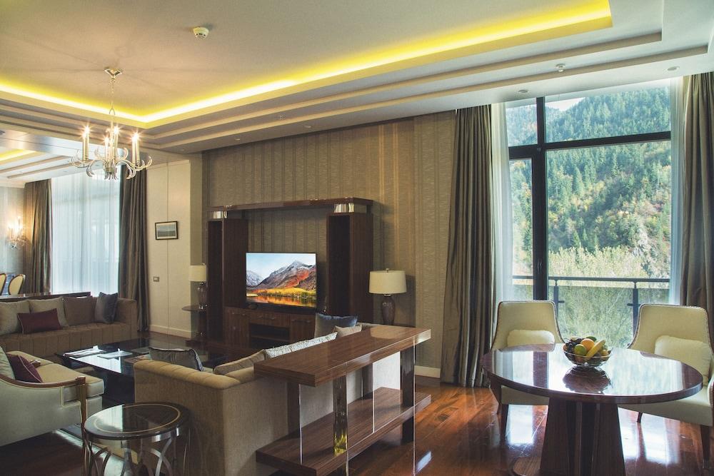 Borjomi Likani Hotel, Borjomi Luaran gambar