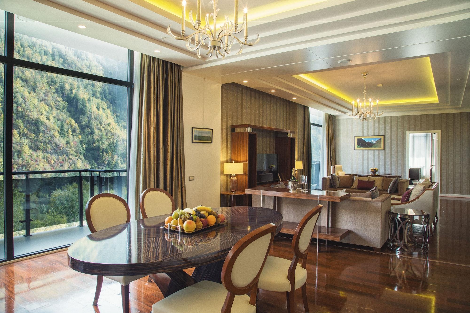 Borjomi Likani Hotel, Borjomi Luaran gambar