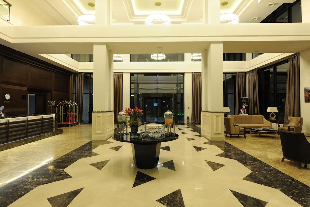 Borjomi Likani Hotel, Borjomi Luaran gambar